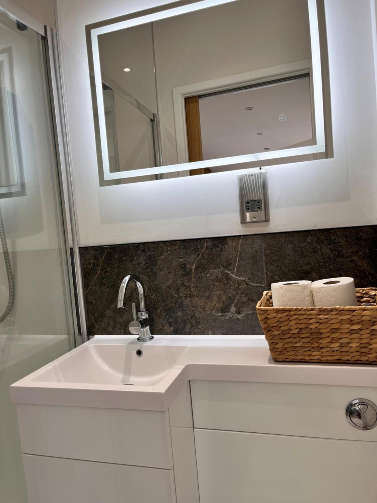 Mill Stream Retreat Villa Legbourne ภายนอก รูปภาพ